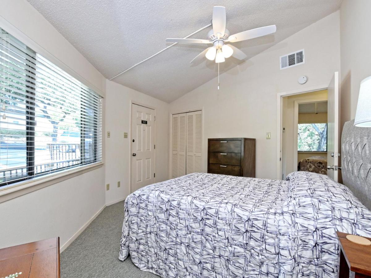 Lakefront Bungalow With Community Poolhot Tub #3 Lakeway Exterior photo
